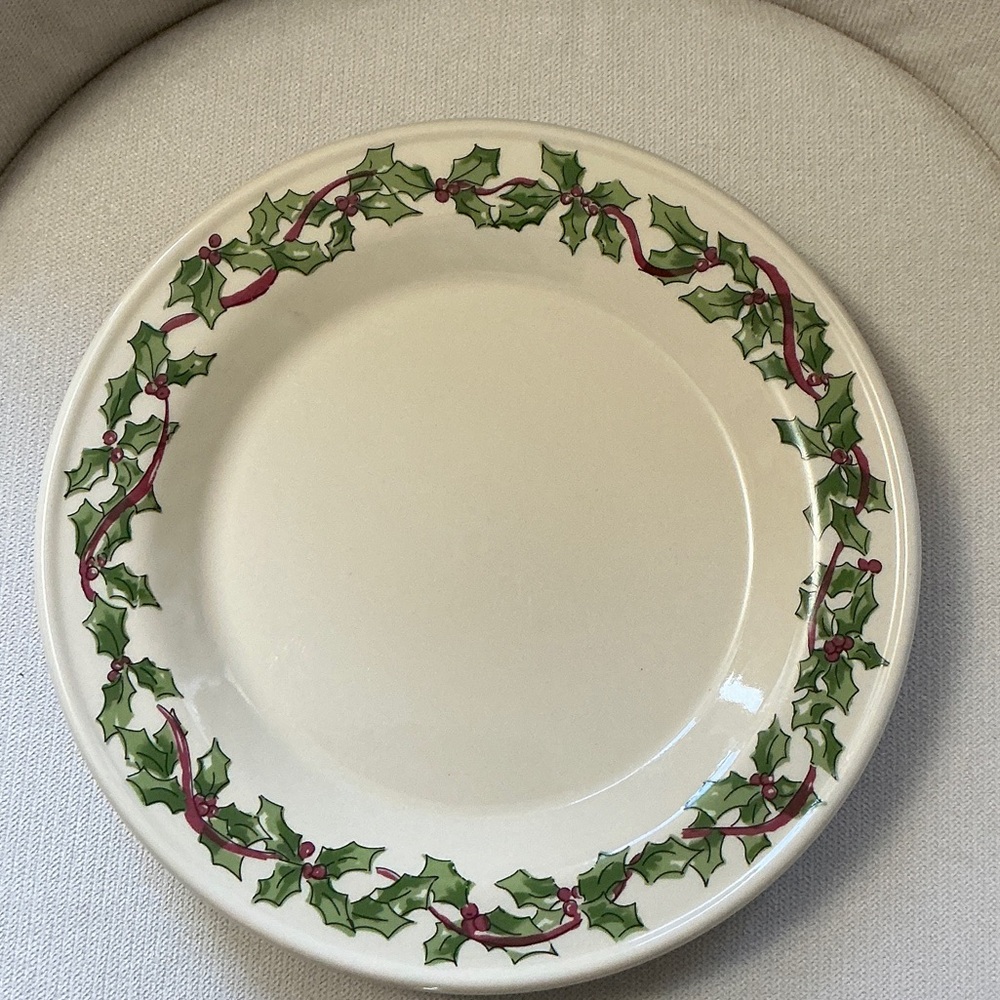 Henn Workshops Holly Dinner Plate